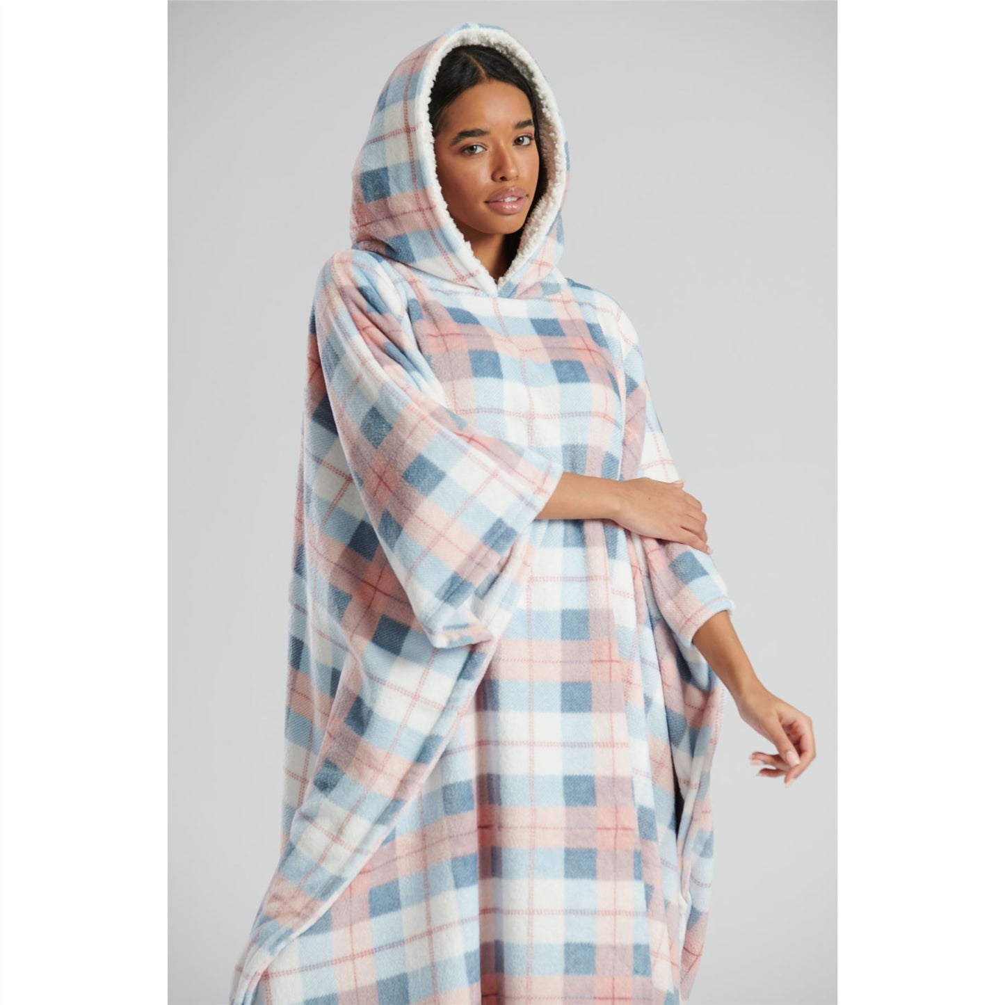 Loungeable Womens Long Fleece Hooded Check Poncho - Pink/Blue