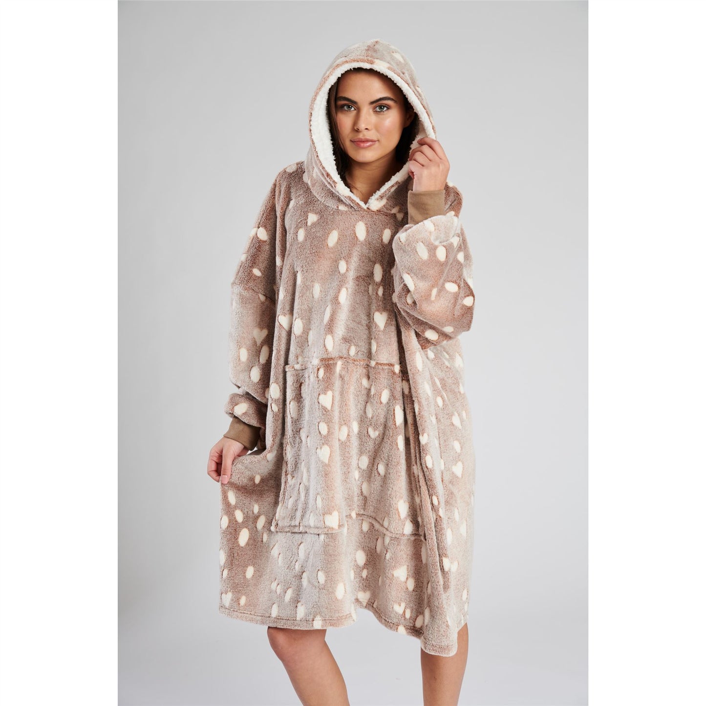 Loungeable Womens Animal Print Fleece Poncho - Taupe